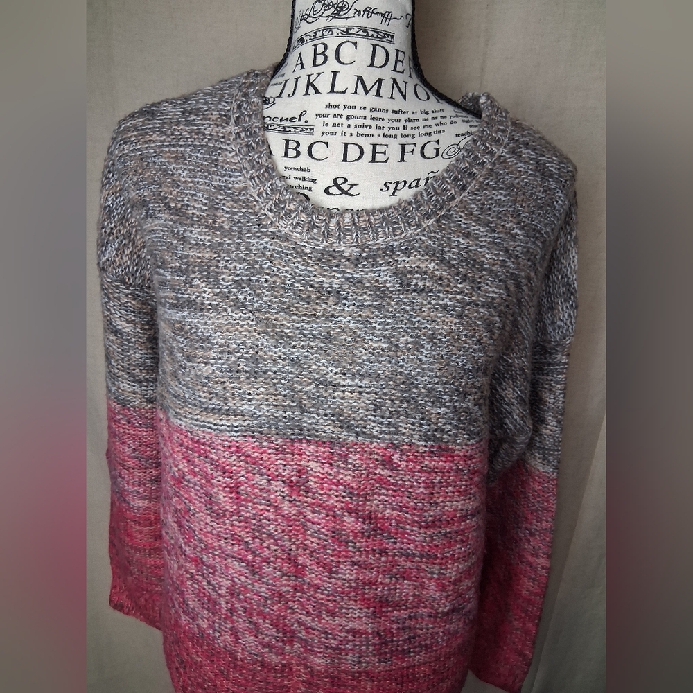 Rue21 Womens Medium sweater - Picture 2 of 10